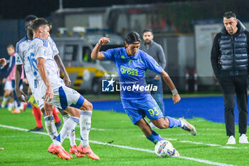 2024-11-04 - Youssef Maleh (Empoli) fights for the ball against Yannik Engelhardt (Como) - EMPOLI FC VS COMO 1907 - ITALIAN SERIE A - SOCCER