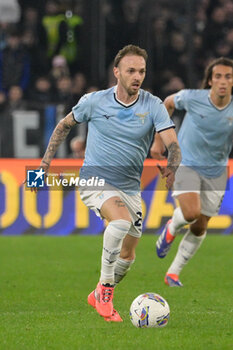 2024-11-04 - Lazio’s Manuel Lazzari during the Italian Football Championship League A 2024/2025 match between SS Lazio vs Cagliari Calcio at the Olimpic Stadium in Rome on 04 November 2024. - SS LAZIO VS CAGLIARI CALCIO - ITALIAN SERIE A - SOCCER