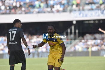 2024-11-03 - Ademola Lookman of Atalanta BC rejoices after scoring a goal of 0-2 during the Serie A Enelive betwee SSC Napoli vs Atalanta BC at Diego Armando MAradona Stadium - SSC NAPOLI VS ATALANTA BC - ITALIAN SERIE A - SOCCER