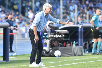 2024-11-03 - Giampiero Gasperino coach of Atalanta BC gestures during the Serie A Enelive betwee SSC Napoli vs Atalanta BC at Diego Armando MAradona Stadium - SSC NAPOLI VS ATALANTA BC - ITALIAN SERIE A - SOCCER