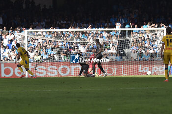 2024-11-03 - Mateo Retegui of Atalanta BC scoring a goal of 0-3 during the Serie A Enelive betwee SSC Napoli vs Atalanta BC at Diego Armando MAradona Stadium - SSC NAPOLI VS ATALANTA BC - ITALIAN SERIE A - SOCCER