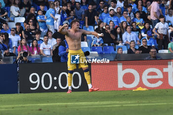 2024-11-03 - Mateo Retegui of Atalanta BC rejoices after scoring a goal of 0-3 during the Serie A Enelive betwee SSC Napoli vs Atalanta BC at Diego Armando MAradona Stadium - SSC NAPOLI VS ATALANTA BC - ITALIAN SERIE A - SOCCER