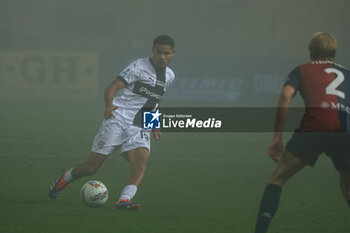 2024-11-04 - Simon Sohm (Parma Calcio) plays the ball - PARMA CALCIO VS GENOA CFC - ITALIAN SERIE A - SOCCER