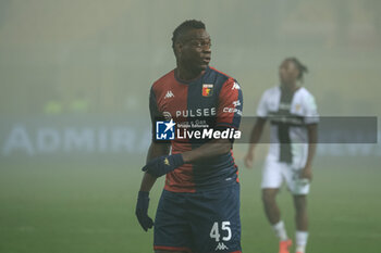 2024-11-04 - Mario Balotelli (Genoa CFC) talks to the referee - PARMA CALCIO VS GENOA CFC - ITALIAN SERIE A - SOCCER