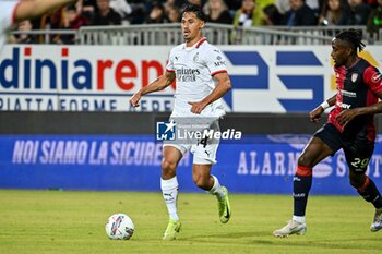 2024-11-09 - Tijjani Reijnders of AC Milan - CAGLIARI CALCIO VS AC MILAN - ITALIAN SERIE A - SOCCER