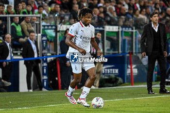 2024-11-09 - Samuel Chukwueze of AC Milan - CAGLIARI CALCIO VS AC MILAN - ITALIAN SERIE A - SOCCER