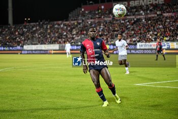 2024-11-09 - Zito Luvumbo of Cagliari Calcio - CAGLIARI CALCIO VS AC MILAN - ITALIAN SERIE A - SOCCER