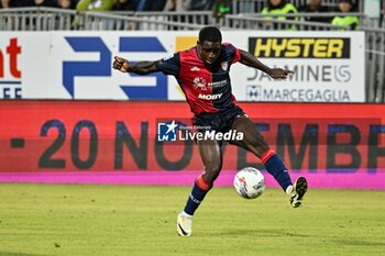 2024-11-09 - Zito Luvumbo of Cagliari Calcio - CAGLIARI CALCIO VS AC MILAN - ITALIAN SERIE A - SOCCER