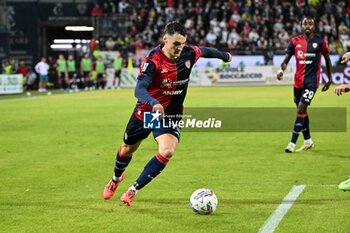 2024-11-09 - Nadir Zortea of Cagliari Calcio - CAGLIARI CALCIO VS AC MILAN - ITALIAN SERIE A - SOCCER