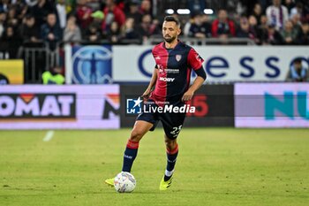 2024-11-09 - Mateusz Wieteska of Cagliari Calcio - CAGLIARI CALCIO VS AC MILAN - ITALIAN SERIE A - SOCCER