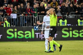 2024-11-09 - Michael Fabbri, Arbitro, Referee, Theo Hernandex of AC Milan - CAGLIARI CALCIO VS AC MILAN - ITALIAN SERIE A - SOCCER