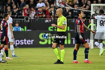 2024-11-09 - Michael Fabbri, Arbitro, Referee - CAGLIARI CALCIO VS AC MILAN - ITALIAN SERIE A - SOCCER