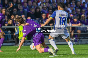 2024-11-10 - Fiorentina's Edoardo Bove is fouled by Verona's Abdoulrahmane Harroui - ACF FIORENTINA VS HELLAS VERONA FC - ITALIAN SERIE A - SOCCER