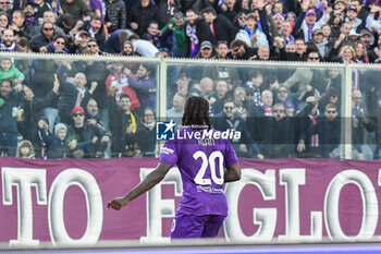 2024-11-10 - Fiorentina's Moise Kean celebrates with teammates after scoring the 2-1 goal - ACF FIORENTINA VS HELLAS VERONA FC - ITALIAN SERIE A - SOCCER