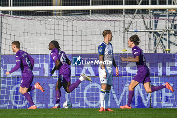 2024-11-10 - Fiorentina's Moise Kean celebrates with teammates after scoring the 1-0 goal - ACF FIORENTINA VS HELLAS VERONA FC - ITALIAN SERIE A - SOCCER