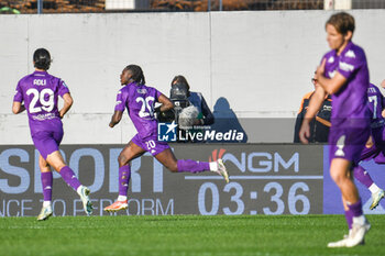 2024-11-10 - Fiorentina's Moise Kean celebrates with teammates after scoring the 1-0 goal - ACF FIORENTINA VS HELLAS VERONA FC - ITALIAN SERIE A - SOCCER