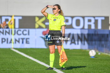 2024-11-10 - lineswoman Francesca Di Monte - ACF FIORENTINA VS HELLAS VERONA FC - ITALIAN SERIE A - SOCCER