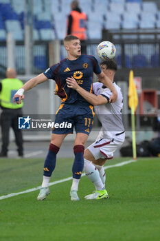 2024-11-10 - Roma’s Artem Dovbyk during the Italian Football Championship League A Enilive 2024/2025 match between AS Roma vs Bologna FC at the Olimpic Stadium in Rome on 10 November 2024. - AS ROMA VS BOLOGNA FC - ITALIAN SERIE A - SOCCER