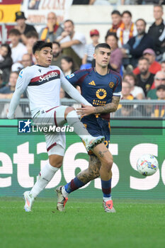 2024-11-10 - Bologna's Santiago Castro and Roma’s Gianluca Mancini during the Italian Football Championship League A Enilive 2024/2025 match between AS Roma vs Bologna FC at the Olimpic Stadium in Rome on 10 November 2024. - AS ROMA VS BOLOGNA FC - ITALIAN SERIE A - SOCCER