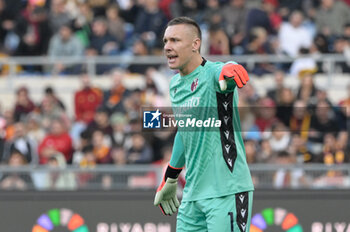 2024-11-10 - Bologna's goalkeeper Lukasz Skorupski during the Italian Football Championship League A Enilive 2024/2025 match between AS Roma vs Bologna FC at the Olimpic Stadium in Rome on 10 November 2024. - AS ROMA VS BOLOGNA FC - ITALIAN SERIE A - SOCCER