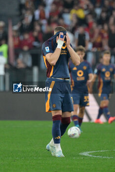 2024-11-10 - Roma’s Artem Dovbyk during the Italian Football Championship League A Enilive 2024/2025 match between AS Roma vs Bologna FC at the Olimpic Stadium in Rome on 10 November 2024. - AS ROMA VS BOLOGNA FC - ITALIAN SERIE A - SOCCER