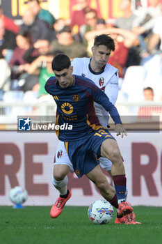 2024-11-10 - Roma’s Matias Soule and Bologna's Juan Miranda during the Italian Football Championship League A Enilive 2024/2025 match between AS Roma vs Bologna FC at the Olimpic Stadium in Rome on 10 November 2024. - AS ROMA VS BOLOGNA FC - ITALIAN SERIE A - SOCCER