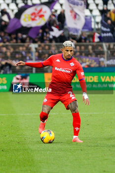 2024-11-24 - Dodo (ACF Fiorentina) Soccer - Italian ,Serie A - Como 1907 vs ACF Fiorentina , 2024-25 game at Stadio Giuseppe Sinigaglia in Como (CO), Italy, 24.11.2024. Photo by Marius Bunduc/LiveMedia - COMO 1907 VS ACF FIORENTINA - ITALIAN SERIE A - SOCCER