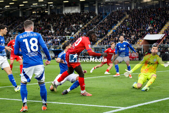 2024-11-24 - Moise Kean(ACF Fiorentina)Soccer - Italian ,Serie A - Como 1907 vs ACF Fiorentina , 2024-25 game at Stadio Giuseppe Sinigaglia in Como (CO), Italy, 24.11.2024. Photo by Marius Bunduc/LiveMedia - COMO 1907 VS ACF FIORENTINA - ITALIAN SERIE A - SOCCER