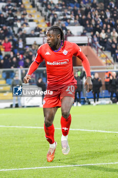 2024-11-24 - Moise Kean(ACF Fiorentina)celebrates his goal 2-0 Soccer - Italian ,Serie A - Como 1907 vs ACF Fiorentina , 2024-25 game at Stadio Giuseppe Sinigaglia in Como (CO), Italy, 24.11.2024. Photo by Marius Bunduc/LiveMedia - COMO 1907 VS ACF FIORENTINA - ITALIAN SERIE A - SOCCER