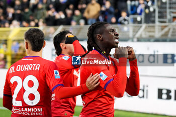 2024-11-24 - Moise Kean(ACF Fiorentina)celebrates his goal 2-0 Soccer - Italian ,Serie A - Como 1907 vs ACF Fiorentina , 2024-25 game at Stadio Giuseppe Sinigaglia in Como (CO), Italy, 24.11.2024. Photo by Marius Bunduc/LiveMedia - COMO 1907 VS ACF FIORENTINA - ITALIAN SERIE A - SOCCER