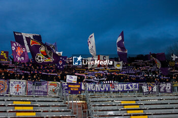 2024-11-24 - supporters of curva (ACF Fiorentina) Soccer - Italian ,Serie A - Como 1907 vs ACF Fiorentina , 2024-25 game at Stadio Giuseppe Sinigaglia in Como (CO), Italy, 24.11.2024. Photo by Marius Bunduc/LiveMedia - COMO 1907 VS ACF FIORENTINA - ITALIAN SERIE A - SOCCER