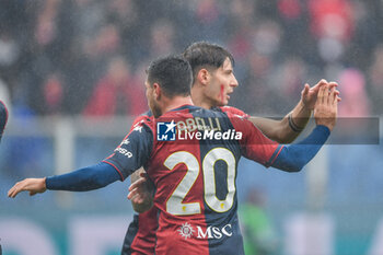 2024-11-24 - Stefano Sabelli (Genoa) - Alessandro Zanoli (Genoa) celebrates after scoring a goal 1 - 1 - GENOA CFC VS CAGLIARI CALCIO - ITALIAN SERIE A - SOCCER