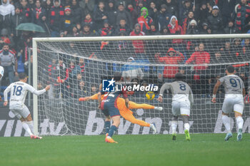 2024-11-24 - Razvan Marin (Cagliari) - penalty, goal 0 - 1 Nicola Leali (Genoa) - GENOA CFC VS CAGLIARI CALCIO - ITALIAN SERIE A - SOCCER