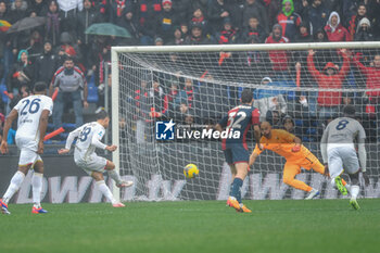 2024-11-24 - Razvan Marin (Cagliari) - penalty, goal 0 - 1 Nicola Leali (Genoa) - GENOA CFC VS CAGLIARI CALCIO - ITALIAN SERIE A - SOCCER