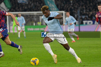 2024-11-24 - Lazio's Fisayo Dele-Bashiru  during the Italian Football Championship League A 2024/2025 match between SS Lazio vs Bologna FC at the Olimpic Stadium in Rome on 24 November 2024. - SS LAZIO VS BOLOGNA FC - ITALIAN SERIE A - SOCCER