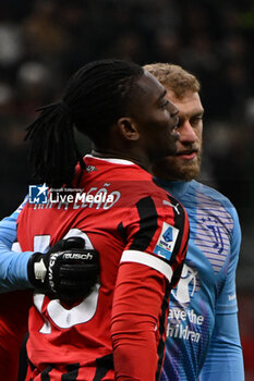 2024-11-23 - Rafael Leao of AC Milan and Michele Di Gregorio of Juventus during the Italian Serie A football match between AC Milan and FC Juventus on November 23, 2024 at Giuseppe Meazza San Siro Siro stadium in Milan, Italy - AC MILAN VS JUVENTUS FC - ITALIAN SERIE A - SOCCER