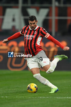 2024-11-23 - Theo Hernandez of AC Milan during the Italian Serie A football match between AC Milan and FC Juventus on November 23, 2024 at Giuseppe Meazza San Siro Siro stadium in Milan, Italy - AC MILAN VS JUVENTUS FC - ITALIAN SERIE A - SOCCER