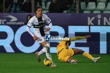 2024-11-23 - Matteo Cancellieri (Parma Calcio) fights for the ball - PARMA CALCIO VS ATALANTA BC - ITALIAN SERIE A - SOCCER