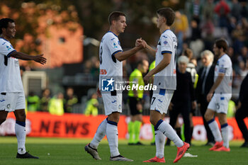 2024-10-20 - Atalanta’s Mario Pasalic celebrates with Atalanta’s Charles De Ketelaere during the Italian Serie A soccer championship football match between Venezia FC and Atalanta BC at Pierluigi Penzo Stadium on October 20th, 2024, Venezia, Italy - VENEZIA FC VS ATALANTA BC - ITALIAN SERIE A - SOCCER