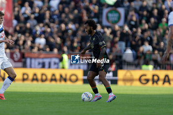 2024-10-20 - Venezia’s Gianluca Busio during the Italian Serie A soccer championship football match between Venezia FC and Atalanta BC at Pierluigi Penzo Stadium on October 20th, 2024, Venezia, Italy - VENEZIA FC VS ATALANTA BC - ITALIAN SERIE A - SOCCER