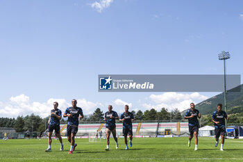 2024-07-26 - Napoli's Italian midfielder Alessio Zerbin, Napoli's Italian defender Francesco Mezzoni, Napoli's Italian defender Pasquale Mazzocchi, Napoli's Italian defender Leonardo Spinazzola, Walid Cheddira and Napoli's Belgian forward Cyril Ngonge during SSC Napoli's 2024-25 preseason training camp in Castel Di Sangro, Abruzzo, Italy. - NAPOLI - PRESS CONFERENCE AND TRAINING - ITALIAN SERIE A - SOCCER