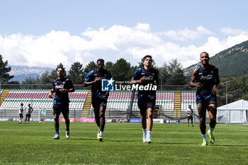 2024-07-26 - Napoli's Italian forward Matteo Politano, Napoli's Cameroonian midfielder Andre Frank Zambo Anguissa, Napoli's Argentinian forward Giovanni Simeone and Napoli's Brazilian defender Natan during SSC Napoli's 2024-25 preseason training camp in Castel Di Sangro, Abruzzo, Italy. - NAPOLI - PRESS CONFERENCE AND TRAINING - ITALIAN SERIE A - SOCCER