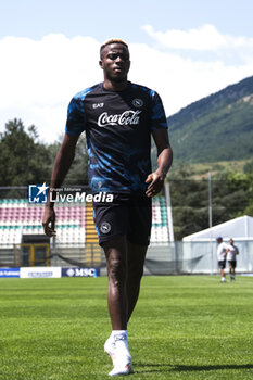 2024-07-26 - Napoli's Nigerian forward Victor Osimhen during SSC Napoli's 2024-25 preseason training camp in Castel Di Sangro, Abruzzo, Italy. - NAPOLI - PRESS CONFERENCE AND TRAINING - ITALIAN SERIE A - SOCCER