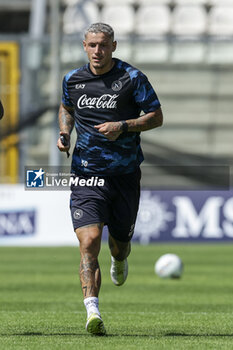 2024-07-26 - Napoli's Italian defender Pasquale Mazzocchi during SSC Napoli's 2024-25 preseason training camp in Castel Di Sangro, Abruzzo, Italy. - NAPOLI - PRESS CONFERENCE AND TRAINING - ITALIAN SERIE A - SOCCER