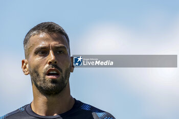 2024-07-26 - Napoli's Italian defender Leonardo Spinazzola during SSC Napoli's 2024-25 preseason training camp in Castel Di Sangro, Abruzzo, Italy. - NAPOLI - PRESS CONFERENCE AND TRAINING - ITALIAN SERIE A - SOCCER