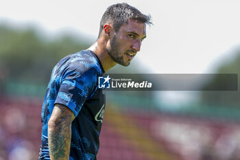 2024-07-26 - Napoli's Italian forward Matteo Politano during SSC Napoli's 2024-25 preseason training camp in Castel Di Sangro, Abruzzo, Italy. - NAPOLI - PRESS CONFERENCE AND TRAINING - ITALIAN SERIE A - SOCCER