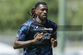 2024-07-26 - Napoli's Cameroonian midfielder Andre Frank Zambo Anguissa during SSC Napoli's 2024-25 preseason training camp in Castel Di Sangro, Abruzzo, Italy. - NAPOLI - PRESS CONFERENCE AND TRAINING - ITALIAN SERIE A - SOCCER