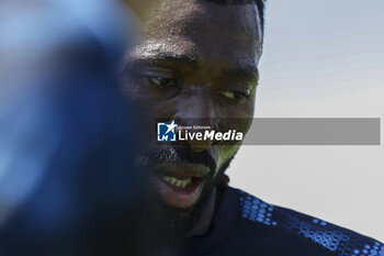 2024-07-26 - Napoli's Cameroonian midfielder Andre Frank Zambo Anguissa during SSC Napoli's 2024-25 preseason training camp in Castel Di Sangro, Abruzzo, Italy. - NAPOLI - PRESS CONFERENCE AND TRAINING - ITALIAN SERIE A - SOCCER