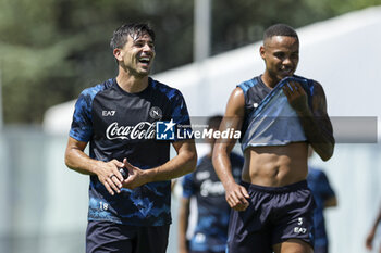 2024-07-26 - Napoli's Argentinian forward Giovanni Simeone during SSC Napoli's 2024-25 preseason training camp in Castel Di Sangro, Abruzzo, Italy. - NAPOLI - PRESS CONFERENCE AND TRAINING - ITALIAN SERIE A - SOCCER