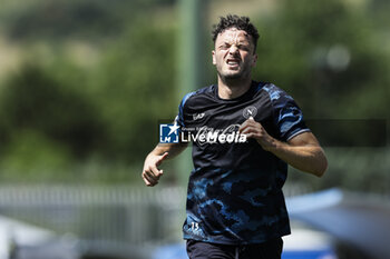 2024-07-26 - Napoli's Kosovar defender Amir Rrahmani during SSC Napoli's 2024-25 preseason training camp in Castel Di Sangro, Abruzzo, Italy. - NAPOLI - PRESS CONFERENCE AND TRAINING - ITALIAN SERIE A - SOCCER